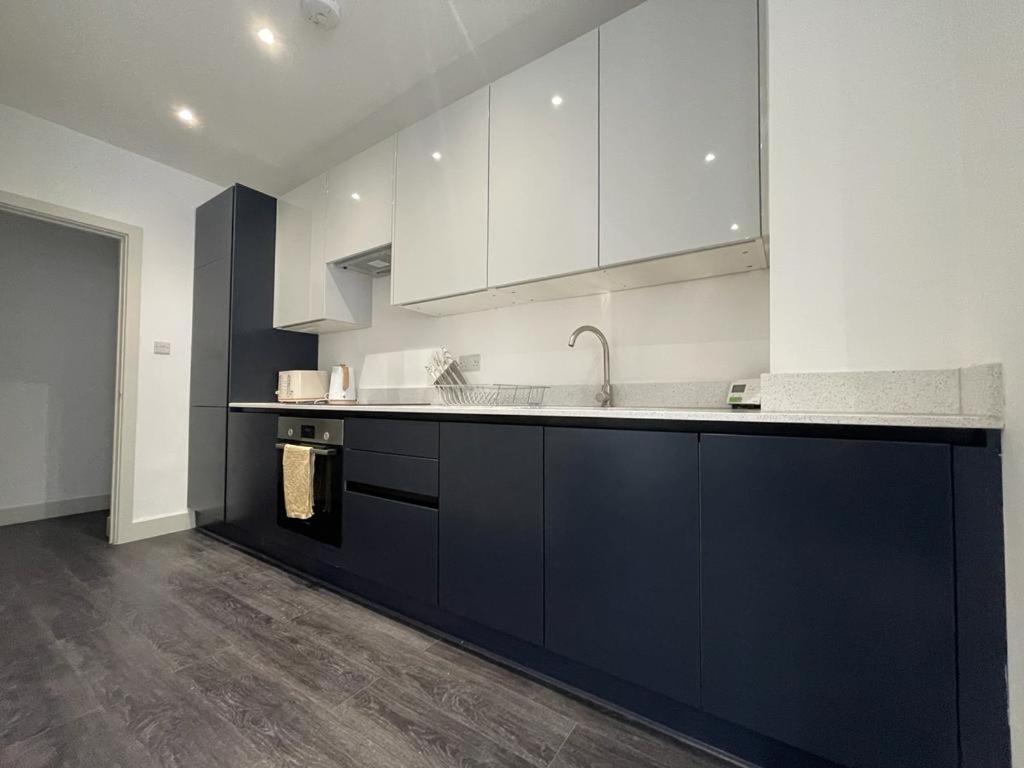 Star London Finchley Road 3-Bed Retreat Apartment Exterior photo